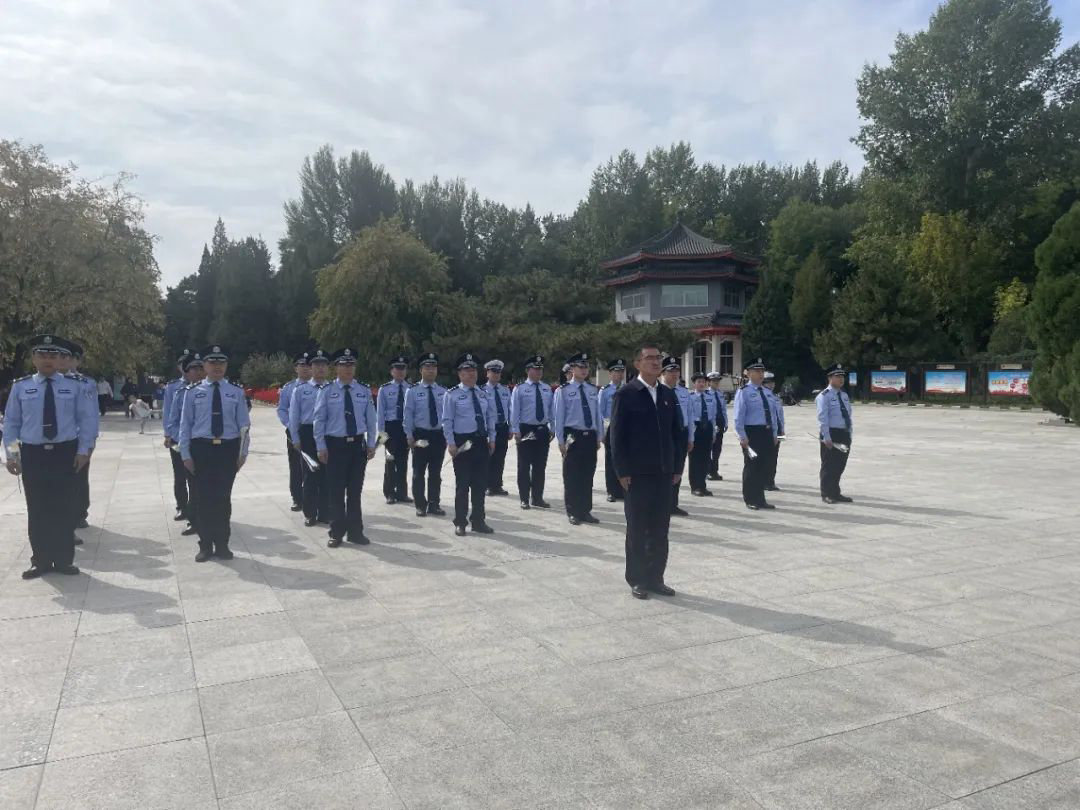 隆化县公安局举办“9月30日烈士纪念日”活动